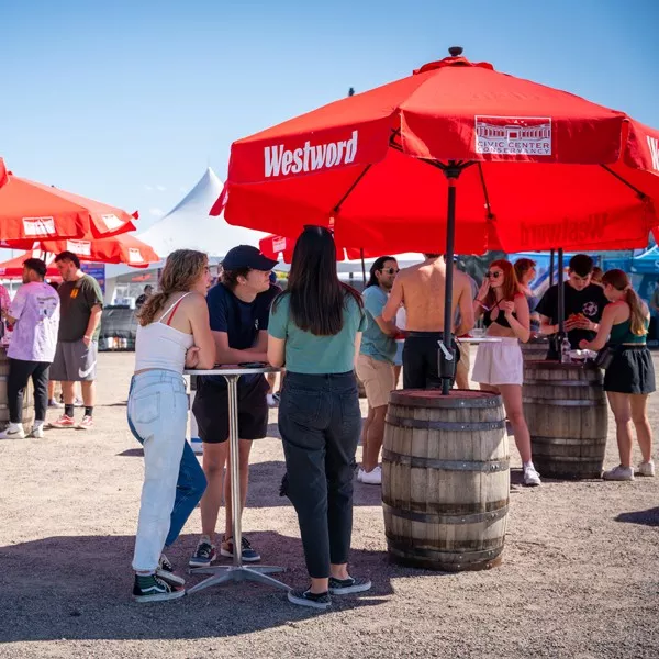 follow-grid-6-background