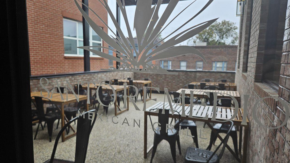 Santo Remedio patio