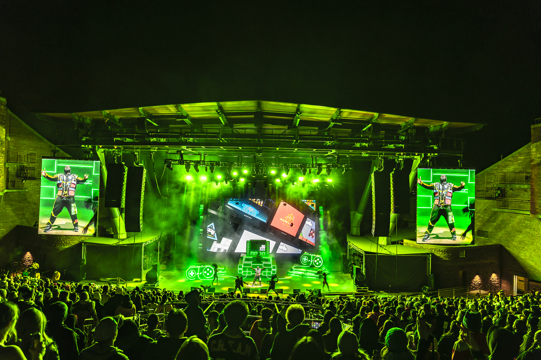 T-Pain performing on stage at Red Rocks on Wednesday, October 29.