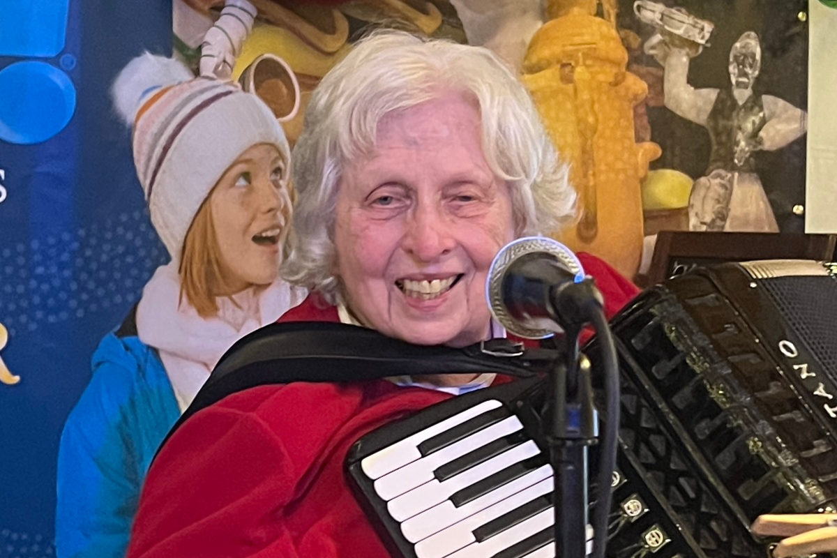 woman with accordian