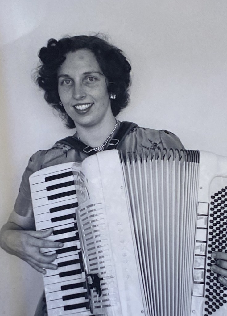 woman with accordian