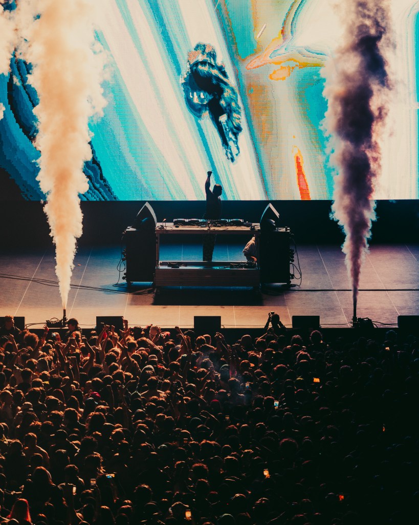 DJ Diesel performing at Mission Ballroom.