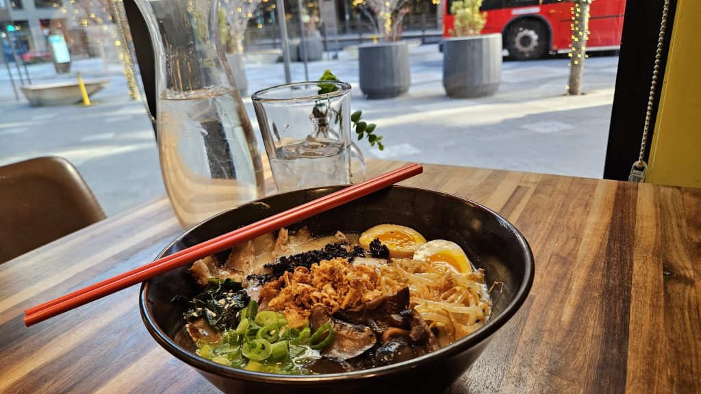 Dragonfly Noodle Black Garlic Tonkotsu