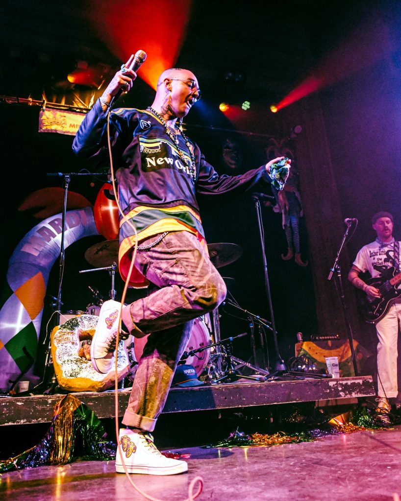 Rootbeer Richie dancing on stage