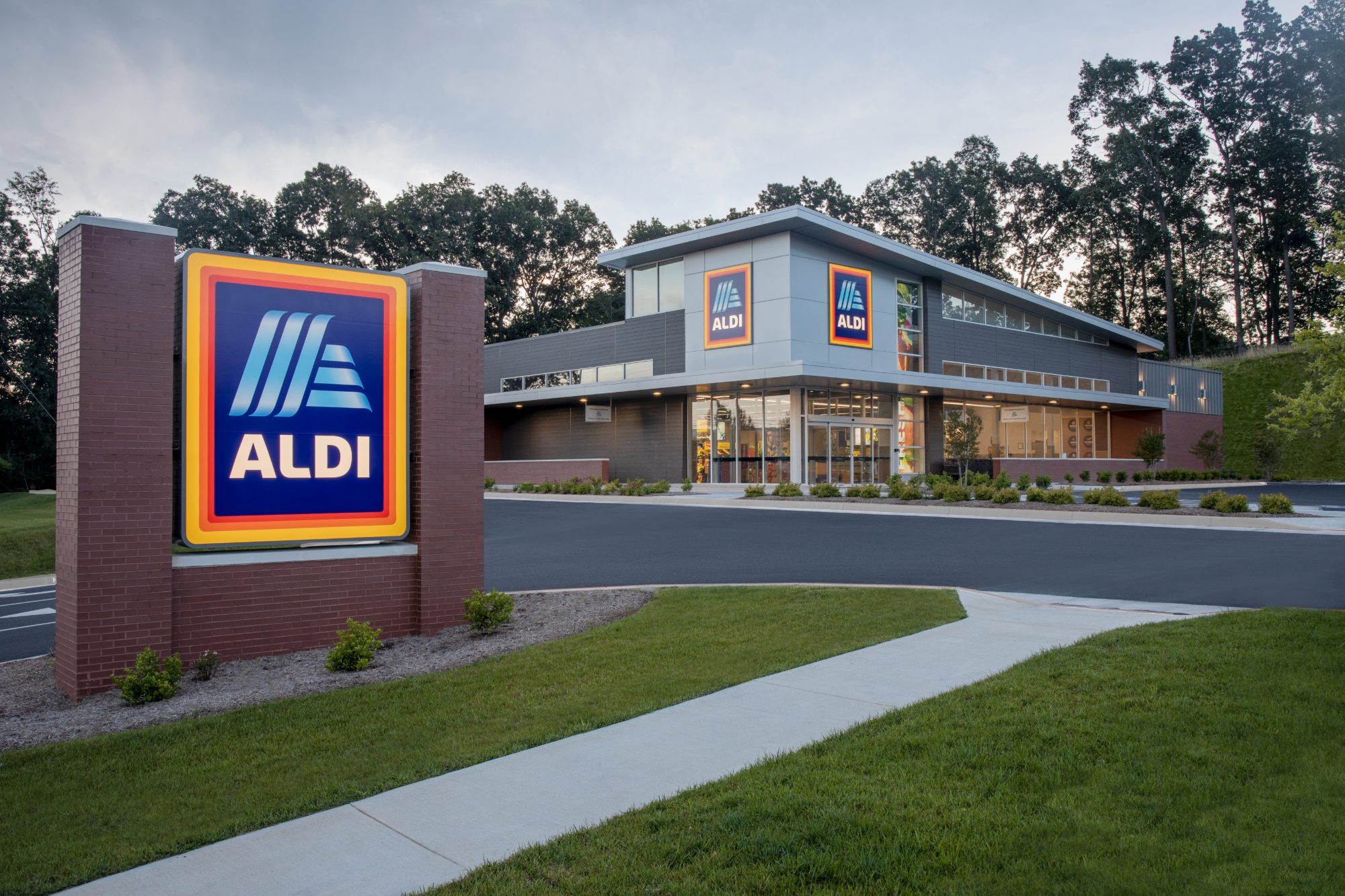 exterior of an Aldi