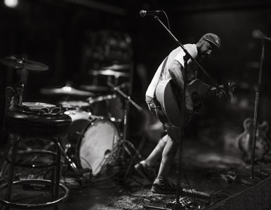 Broken-Heart Ballads: Gentleman Deluxe Offers an Alternative Valentine's Day Concert