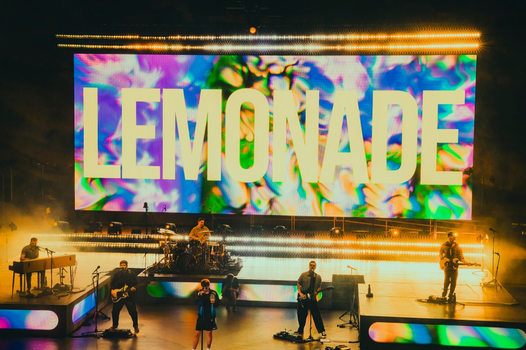 Louis Tomlinson performs "Lemonade" live at Red Rocks on Friday, June 19.