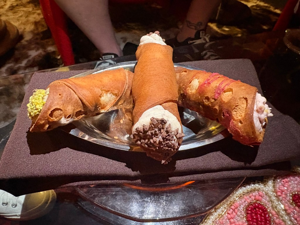 Velvet Lasso Cannoli Bumps
