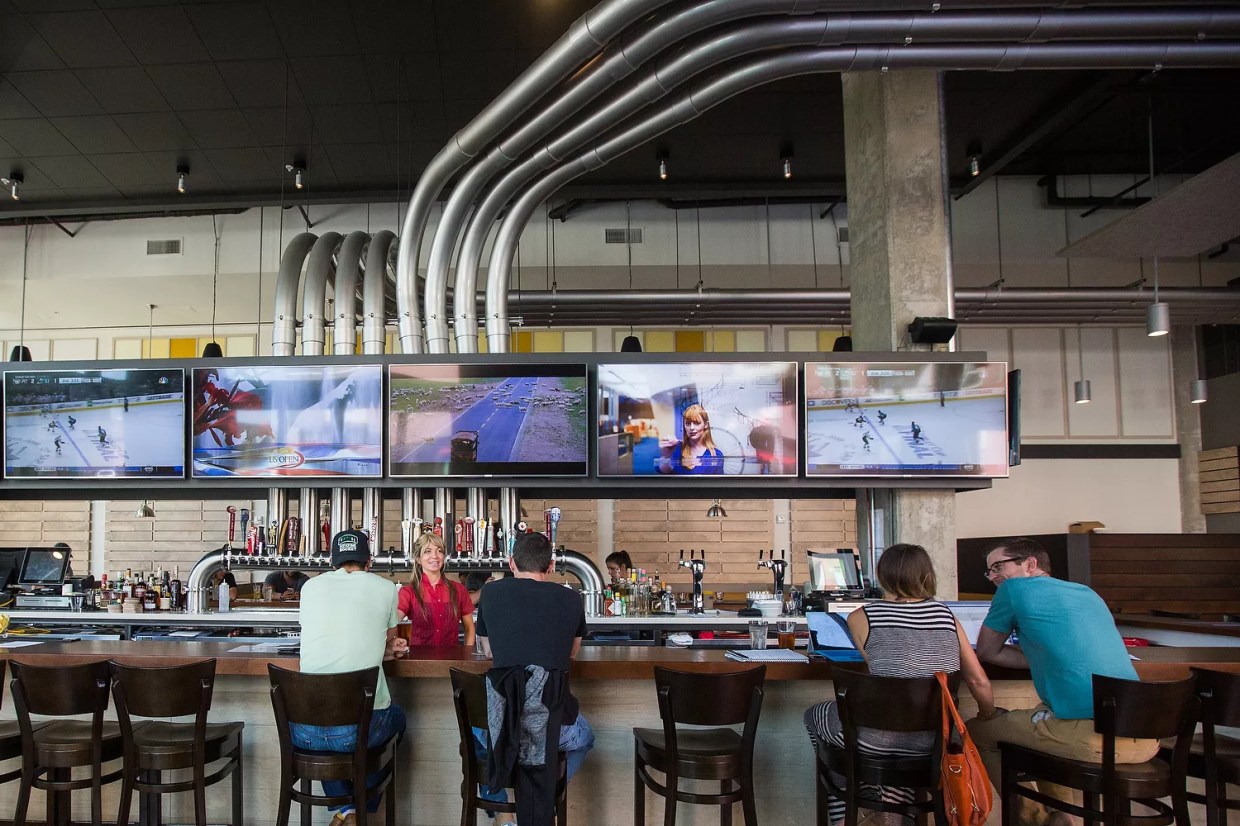 Restaurants Get Potential Relief From New Federal Aid Bill