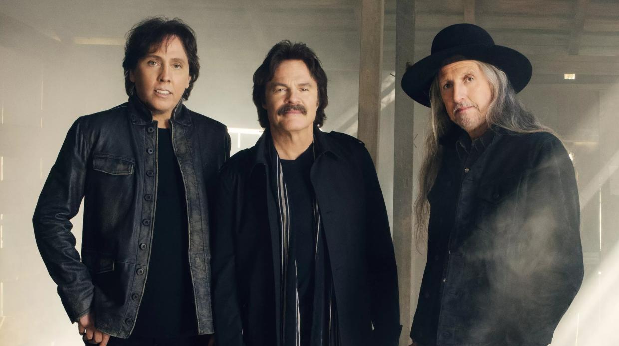 Chicago and the Doobie Brothers Announce Red Rocks Concert in June