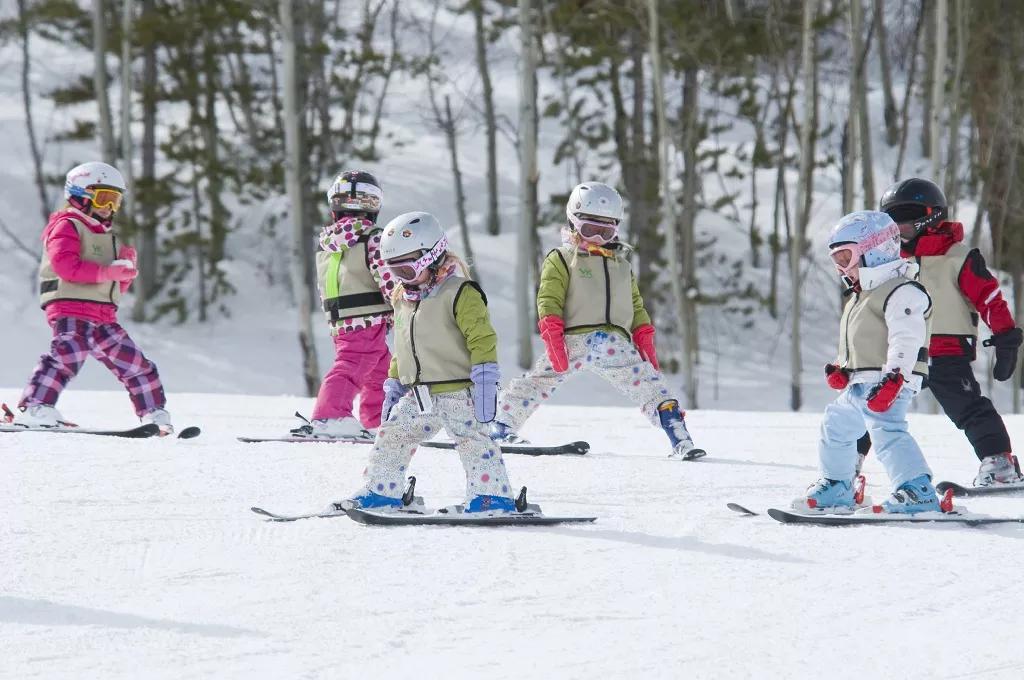 What to Do on Colorado Ski Slopes in January