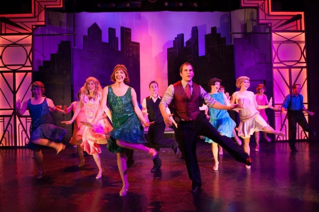 Boulder Dinner Theatre Salvages the Fun in <i>Thoroughly Modern Millie</i>