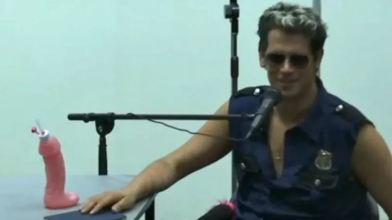 Cops: Milo Yiannopoulos Neo-Nazi E-Mail Threat Was an Inside Job
