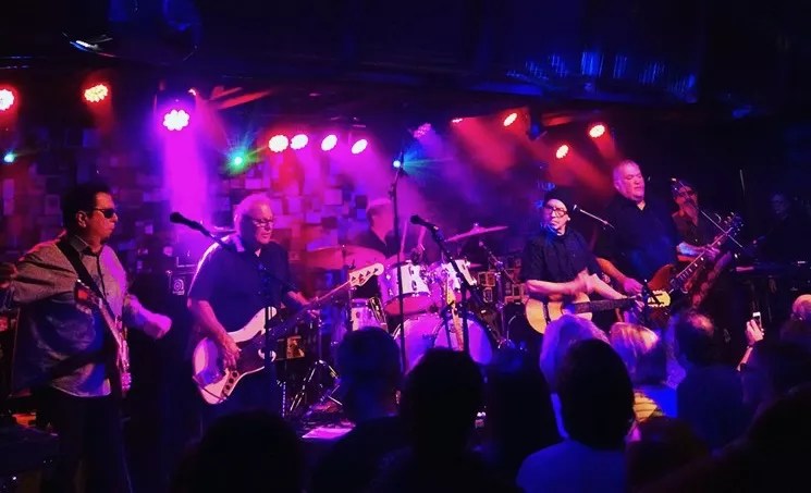 Why Los Lobos Played Ophelia’s Remains a Mystery, but It Was Unforgettable