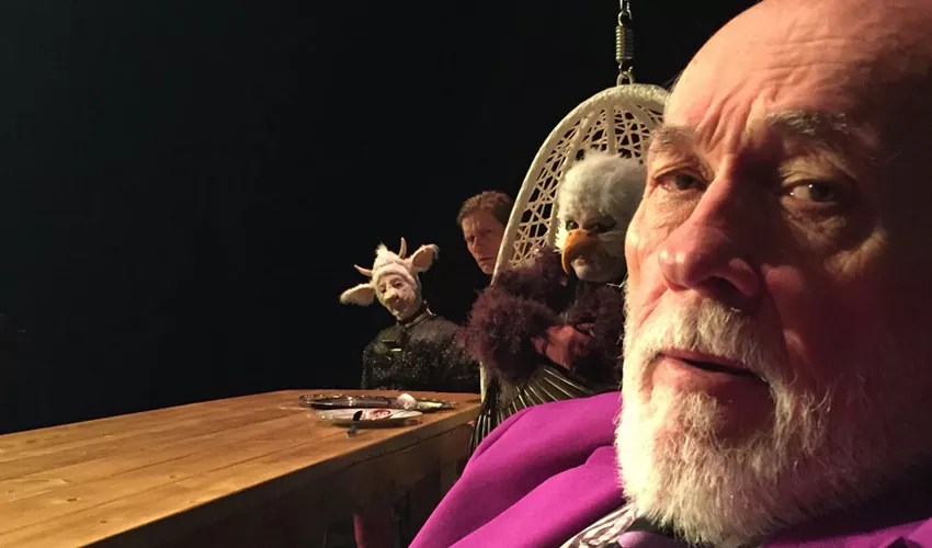 Review: Jim Hunt a Powerhouse in Buntport’s <em>The Zeus Problem</em>