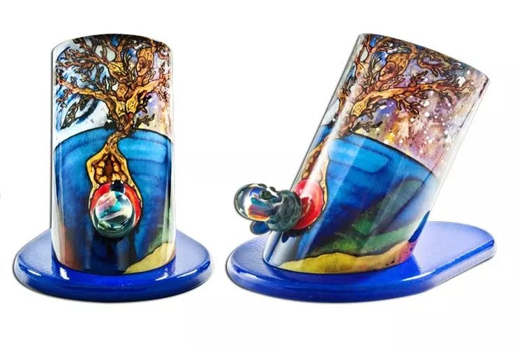 Artists and Entrepreneurs Cash In on the Vape Industry