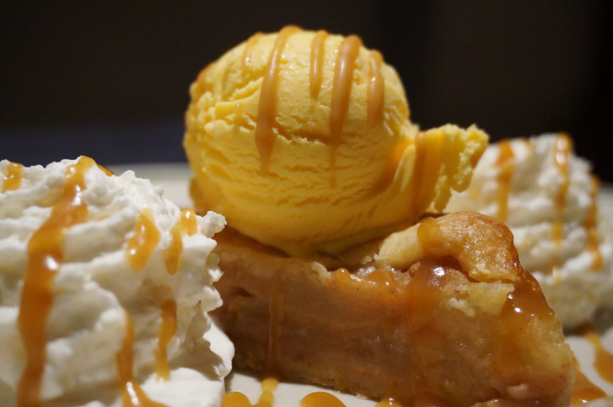 When Food Multi-Tasks: Cheddar Cheese Ice Cream at Wednesday’s Pie