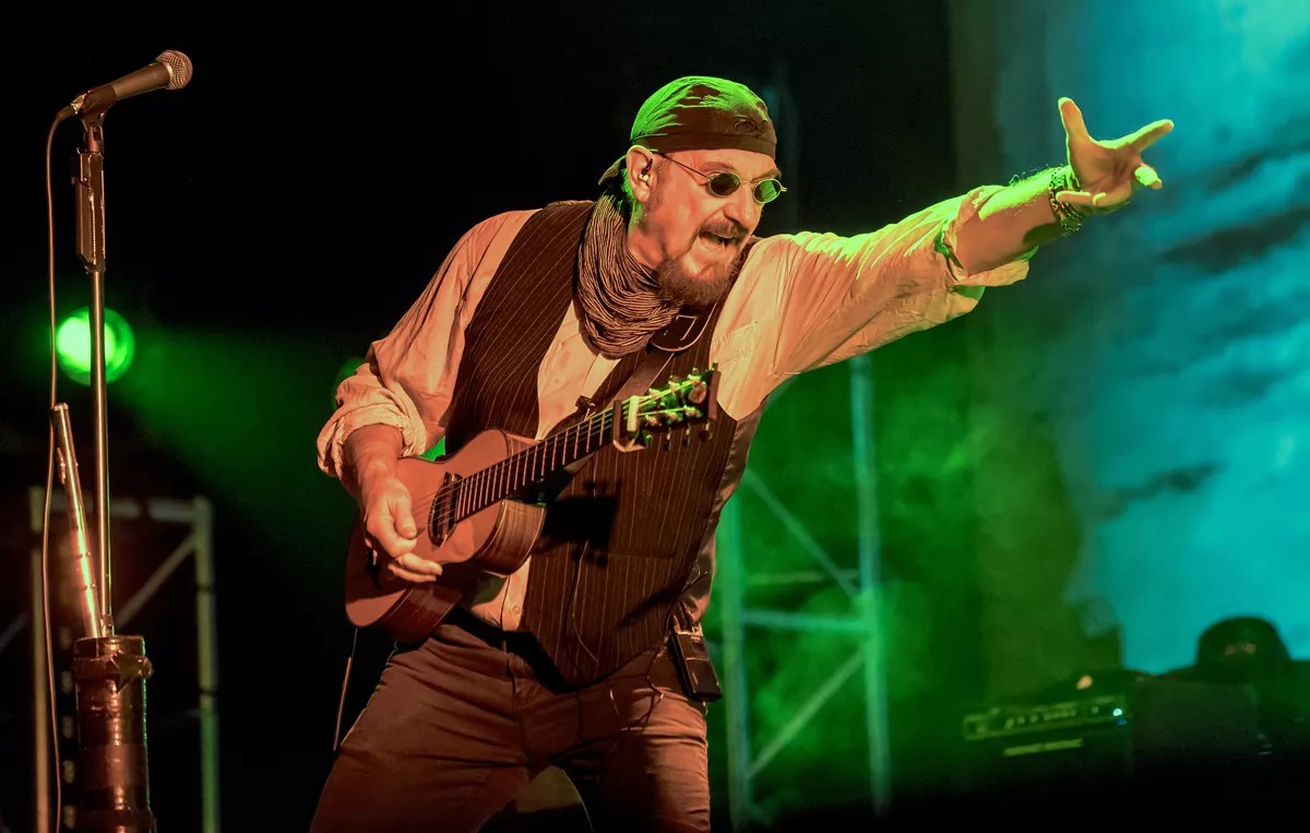 The Worst Riot in Red Rocks History