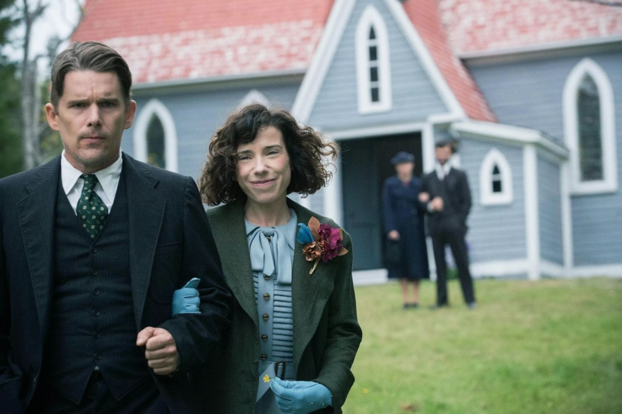 Sally Hawkins Dazzles Even When <i>Maudie</i> Drags