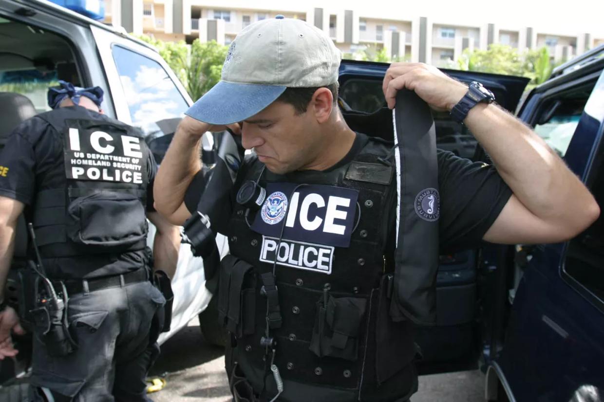 Measure Limiting Immigration Enforcement in Denver Passes City Council 10-0