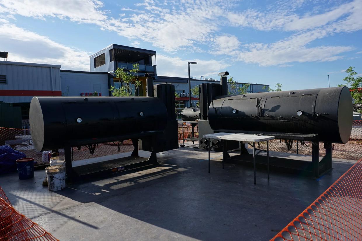Rolling Smoke BBQ Brings a Taste of the South to Stanley Marketplace