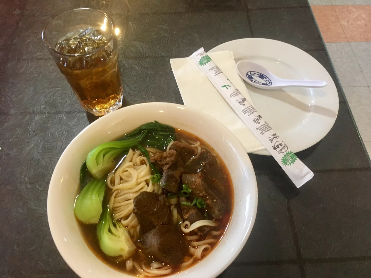 Exploring Havana Street: Lucky China Knows Noodles