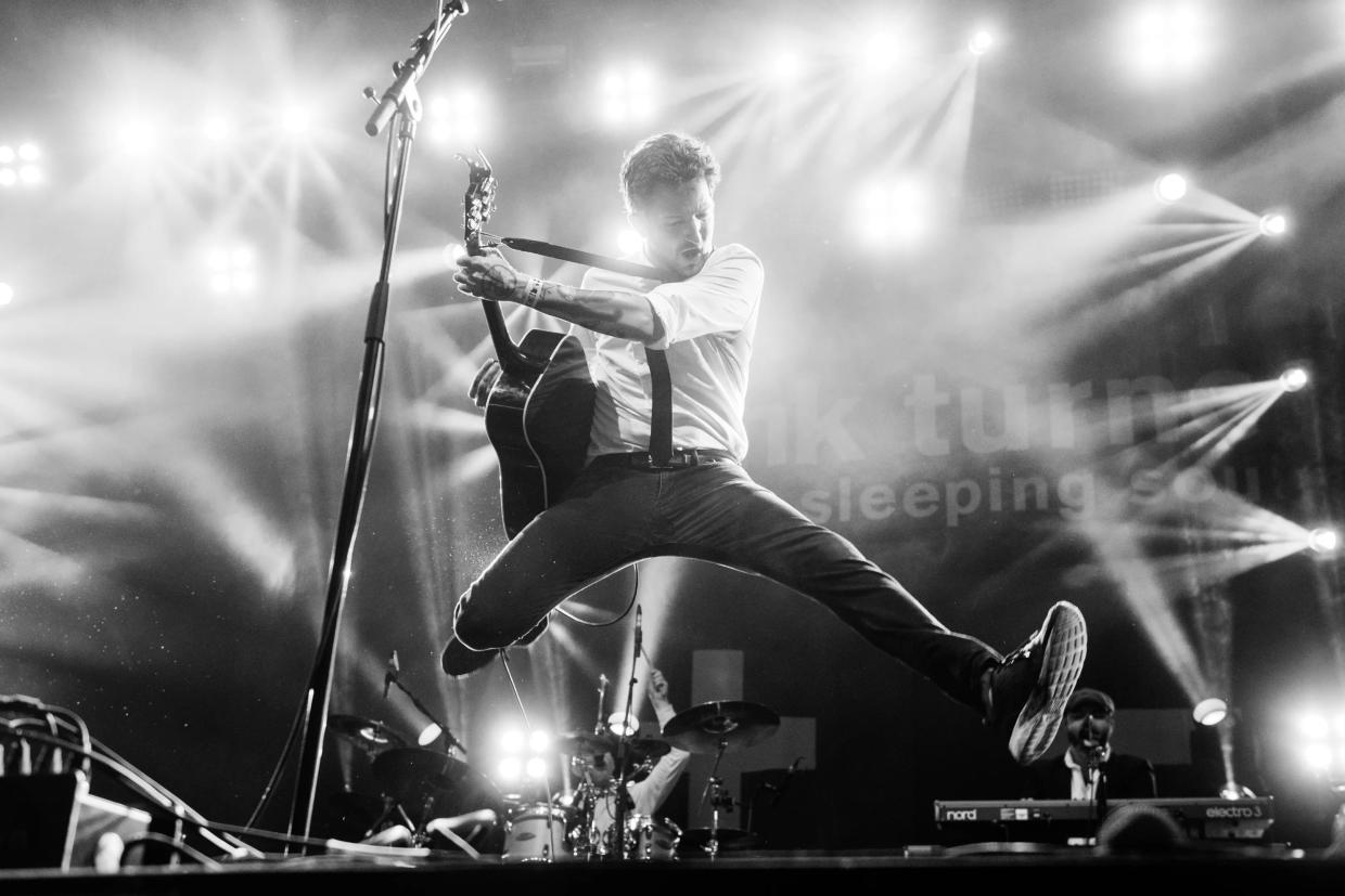 How Frank Turner Stays Honest on the Road