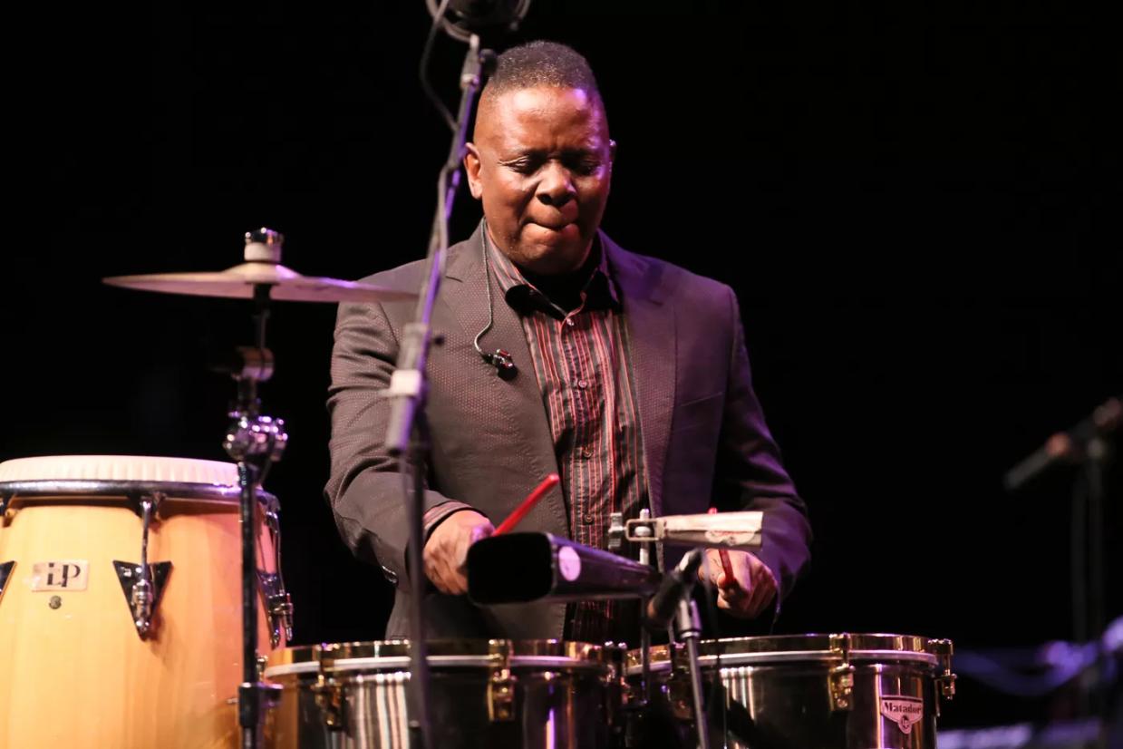 Earth, Wind & Fire and Carlos Santana Will Make Magic in Denver