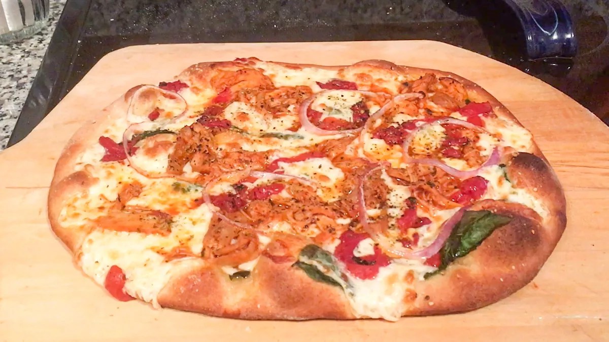 DIY Takeout: A Spicy White Pie Like Pizzeria Locale’s at Home