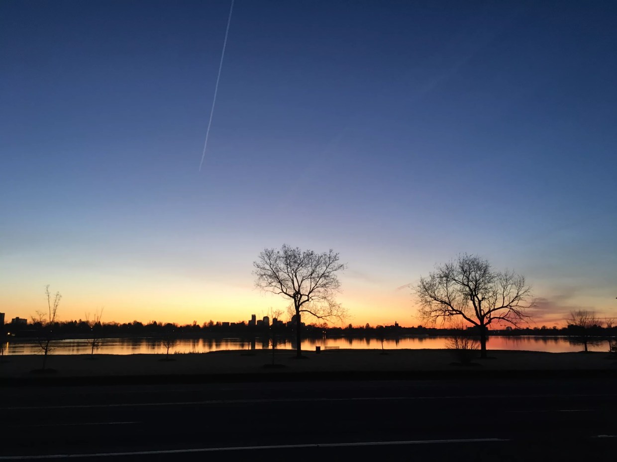 Edgewater’s Lakeview Lounge an Uncommon Consumption Area