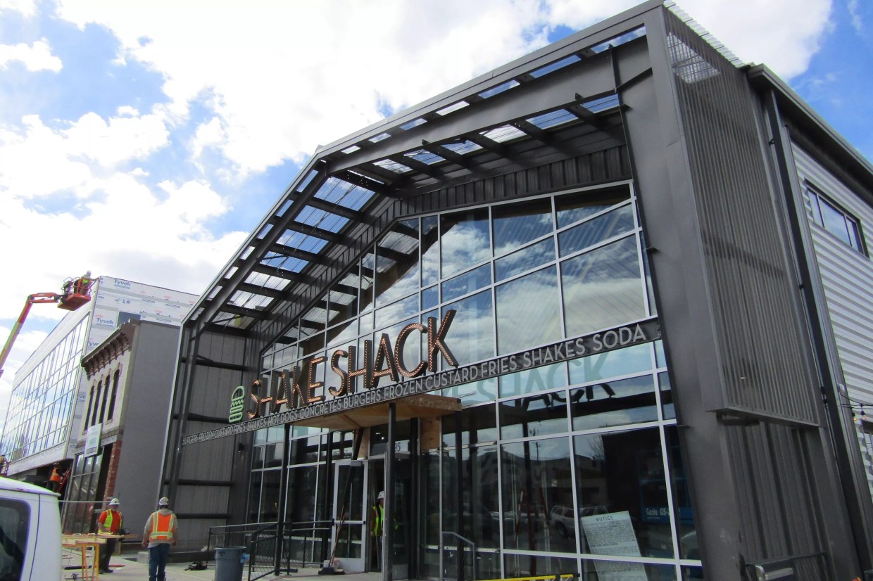 Shake Shack Has an Opening Date: March 21!