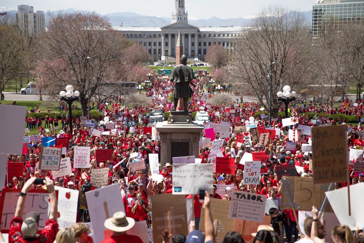 Legislature Slashes Pension Benefits for Government Workers
