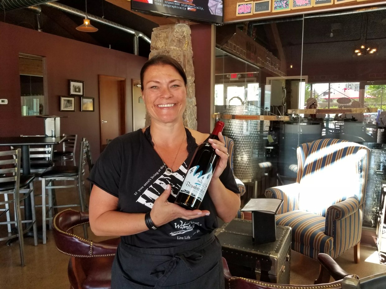 Waters Edge Offers a Wine Time in Centennial