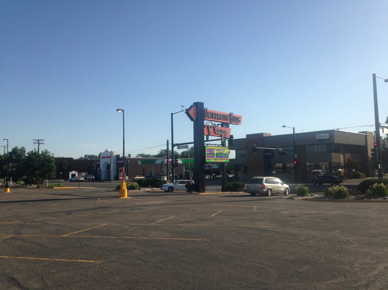 How to Revitalize an Aging Shopping Plaza? Get Neighborly