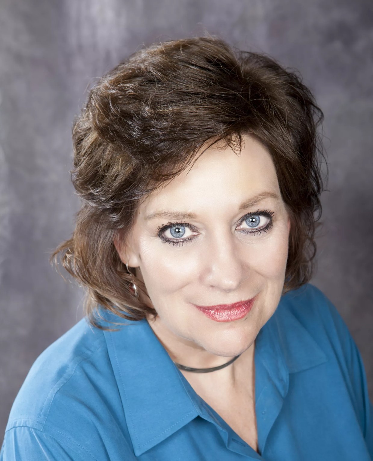 Wendy Ishii of Bas Bleu Honored at the Henry Awards