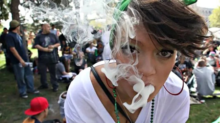 Reader: Marijuana Is a Gateway Not to Heroin, but Snacks!