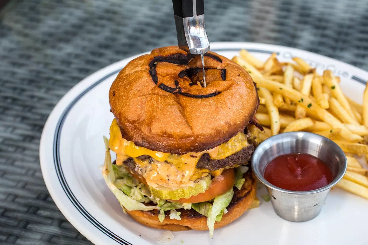 Review: Officers Club Followed Orders for a Winning Restaurant