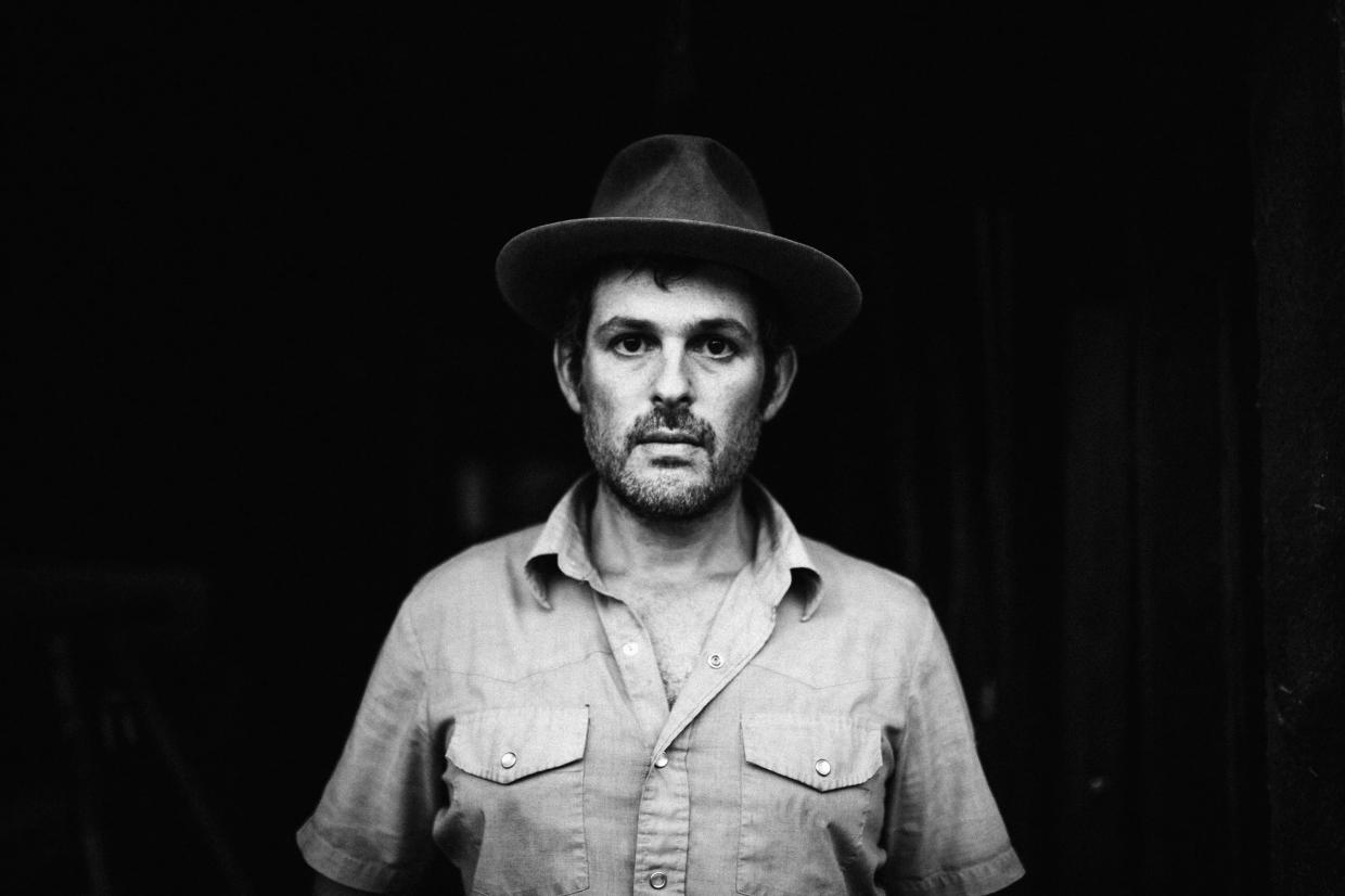 How Wall-Sized Post-it Notes Save Gregory Alan Isakov From Chaos