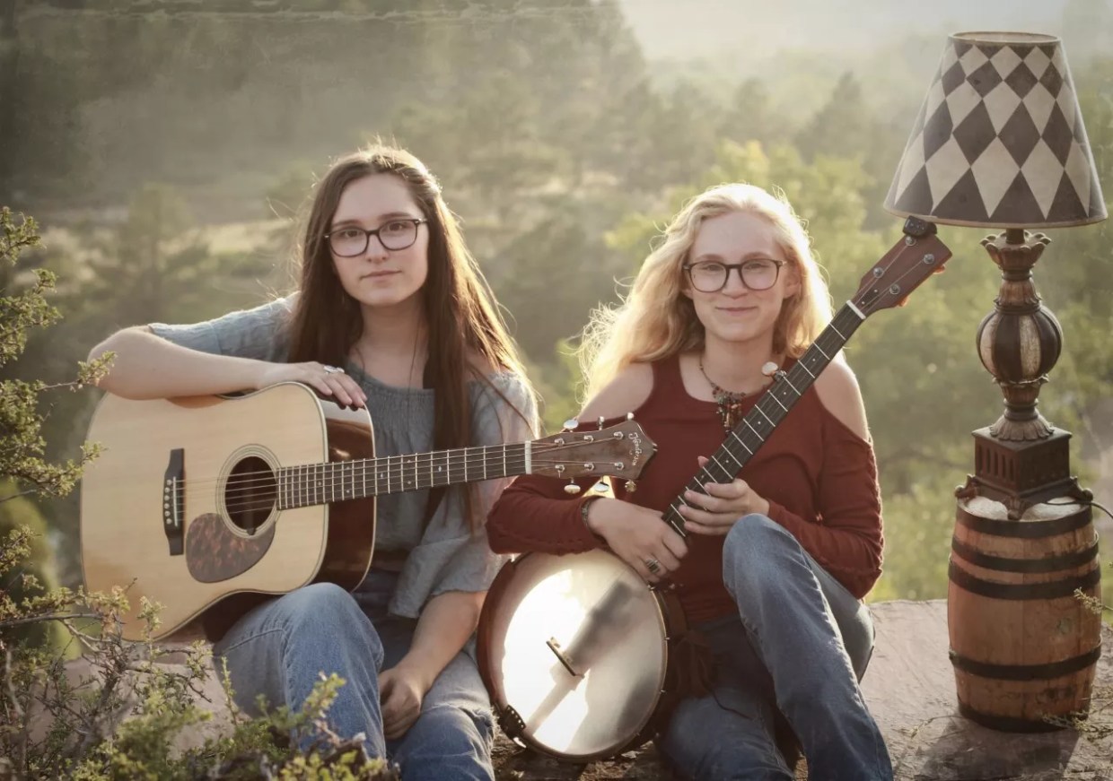 The Cody Sisters Play Mental Health Fundraiser at Dazzle