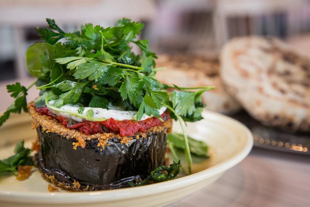 Review: Safta Is a Stunner, From the Free Bread to the View