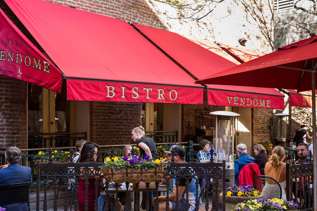 Bistro Vendôme Employee Beats the Odds With Blues Bet