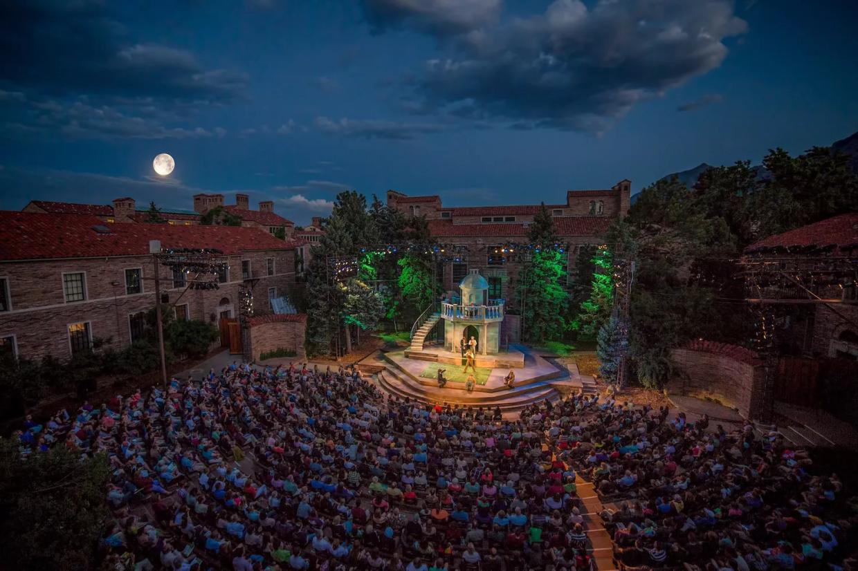 people gather for Colorado Shakespeare festival