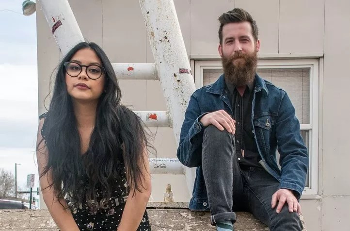 Denver Synth Pop Band xOxford Debuts Dreamscape Song “Be Yours”