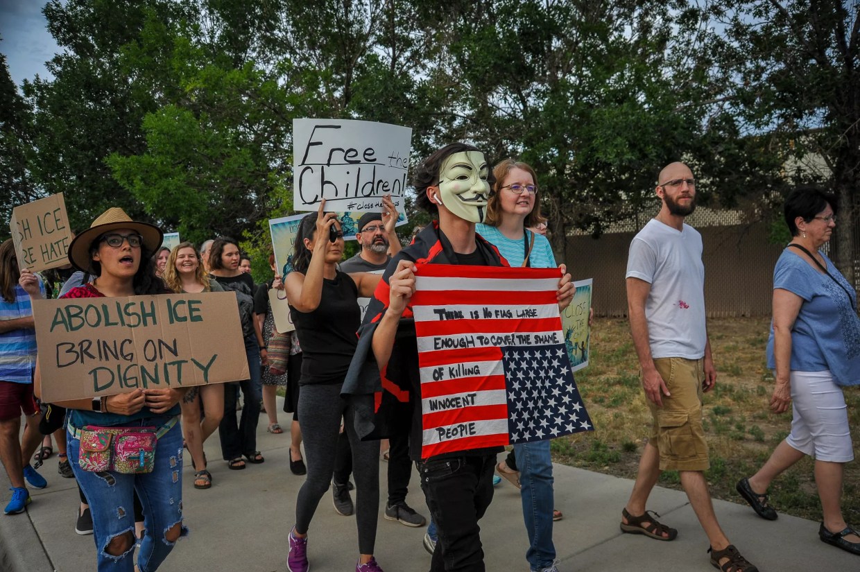 Right-Wing Social-Media Personality Mislabels Man in Aurora Protest Photo