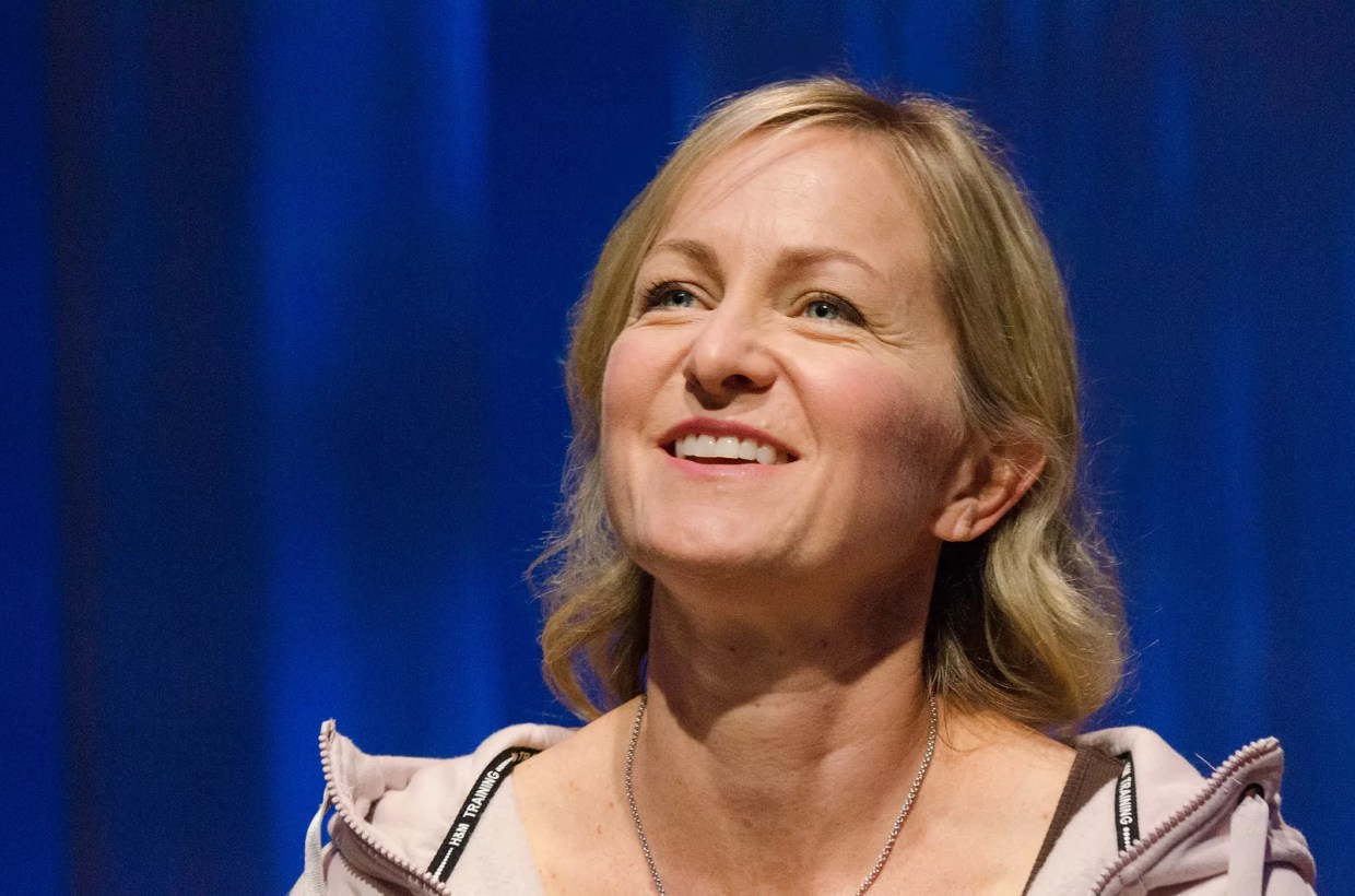 <i>Tiny Beautiful Things</i> Boasts a Splendid Cast and a Lot of Tears