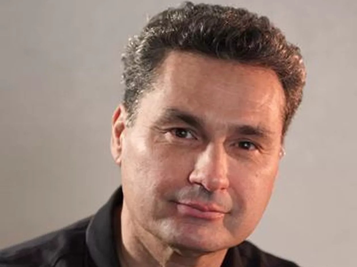 <i>Amerika: 2 by Brecht</i> Shines Light on Power in the United States Today