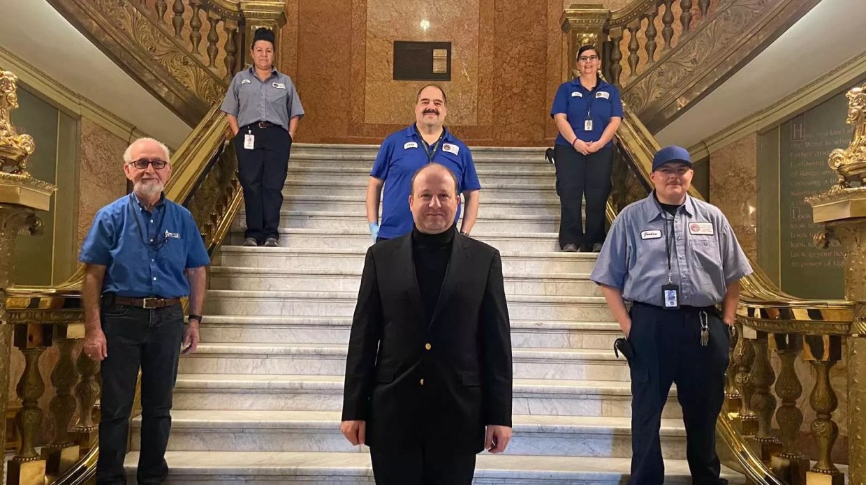 COVID-19 Update: Restaurant Closings Through April and More