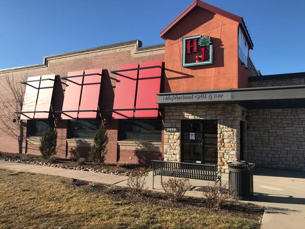 COVID-19: Eight New Outbreaks at Restaurants and More