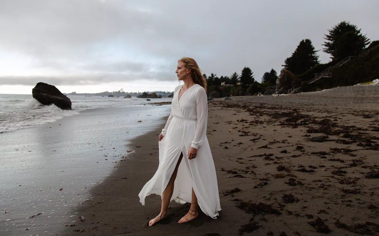 Music Video Premiere: Racyne Parker’s “Fall Too Easy”