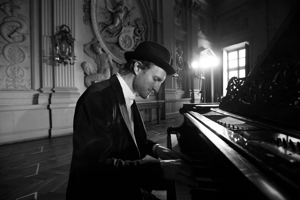 Lumineers Co-Founder Jeremiah Fraites Talks <i>Piano Piano</i>